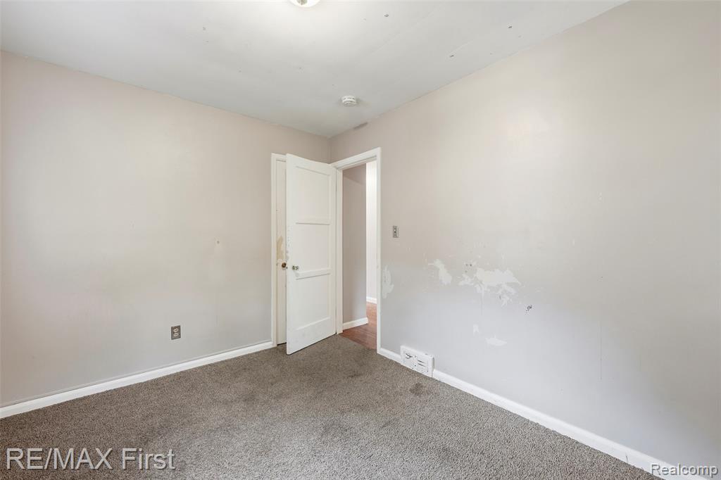 12811 Abington Avenue Property Photo 18