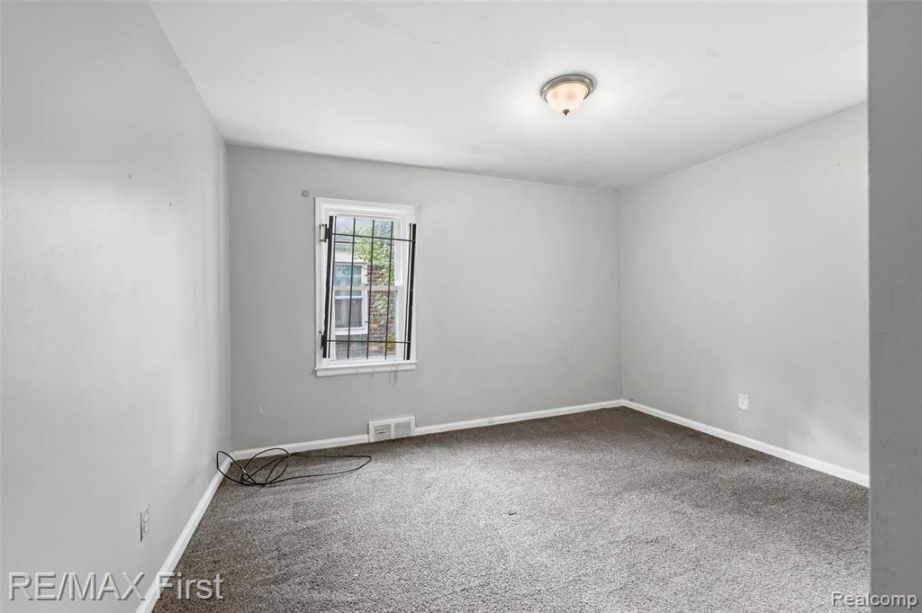 12811 Abington Avenue Property Photo 19