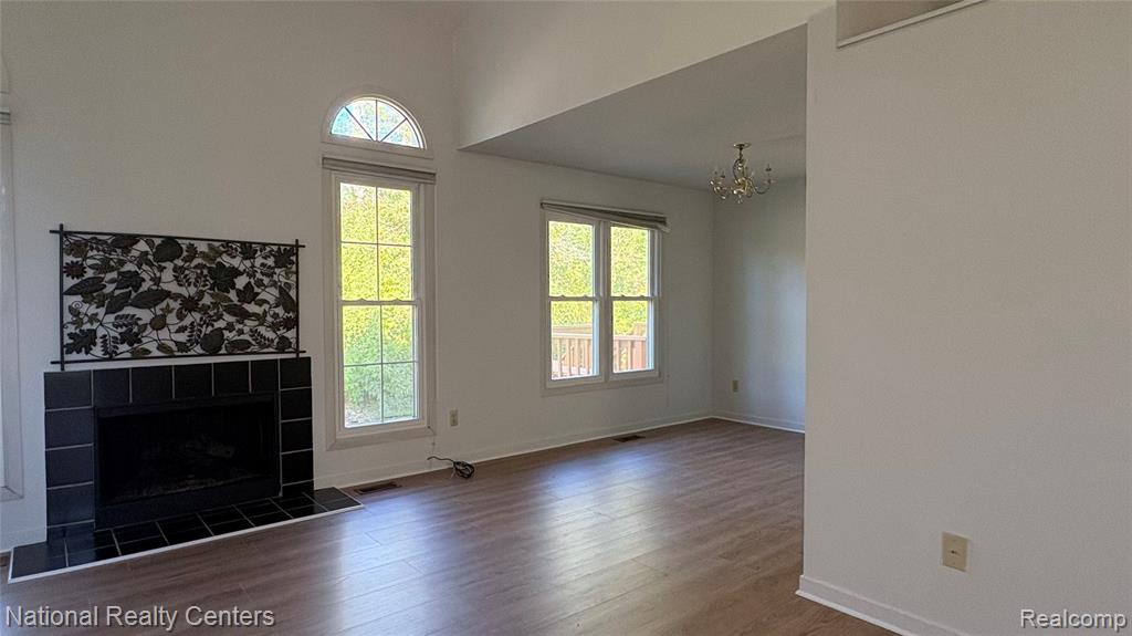 24251 Weathervane Court Property Photo 6
