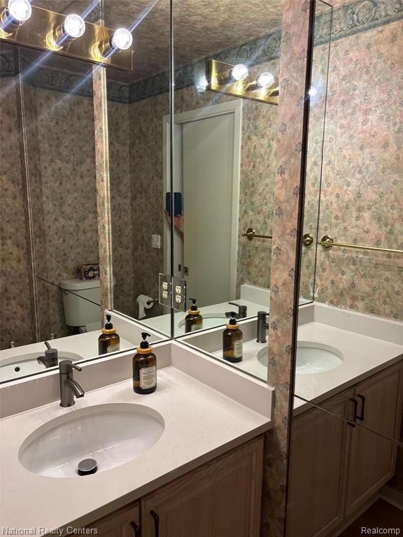 24251 Weathervane Court Property Photo 10