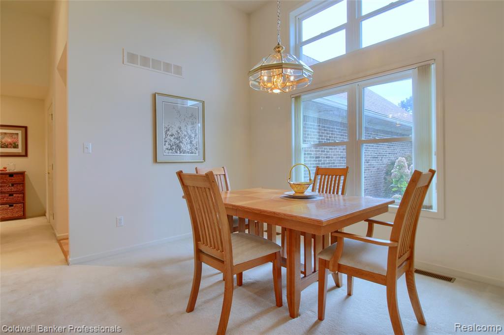 4717 Scots Way Property Photo 7