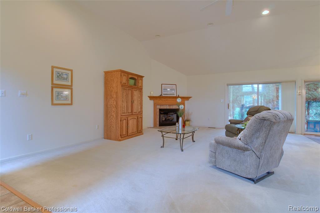 4717 Scots Way Property Photo 8
