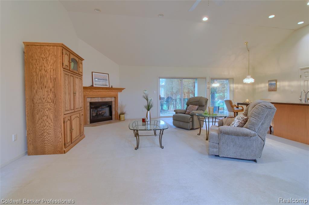 4717 Scots Way Property Photo 9