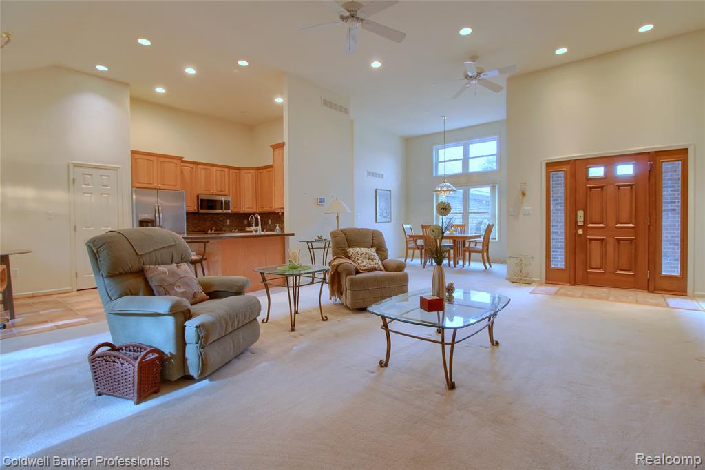 4717 Scots Way Property Photo 10