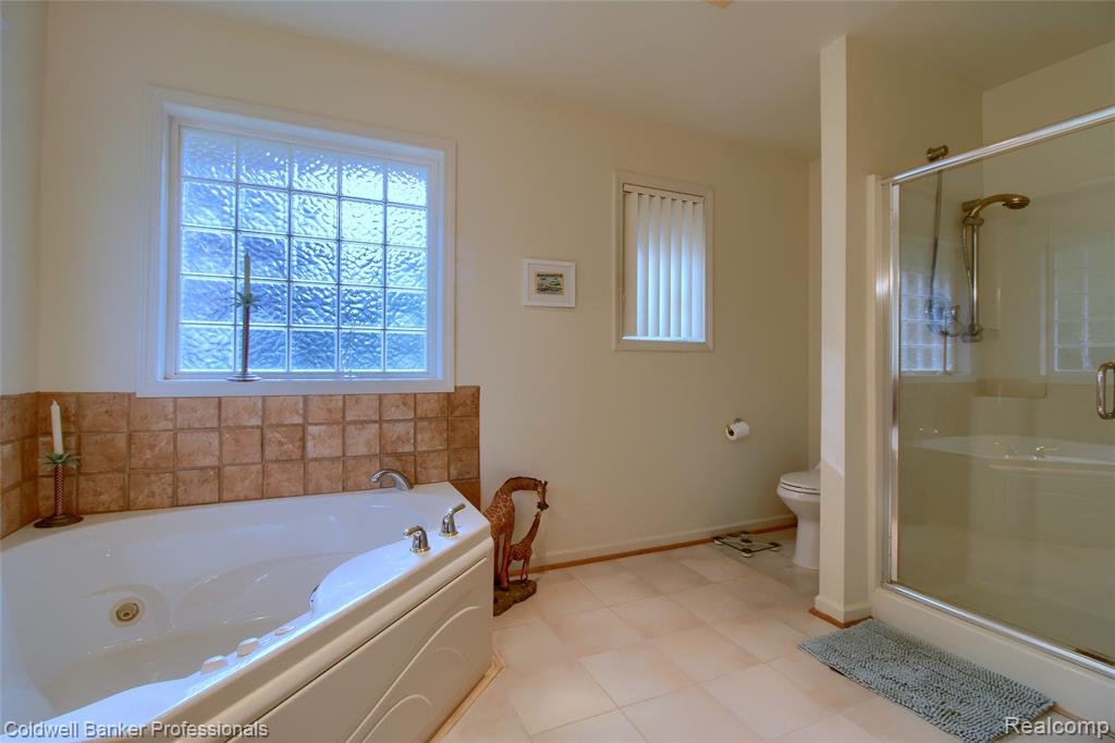 4717 Scots Way Property Photo 19