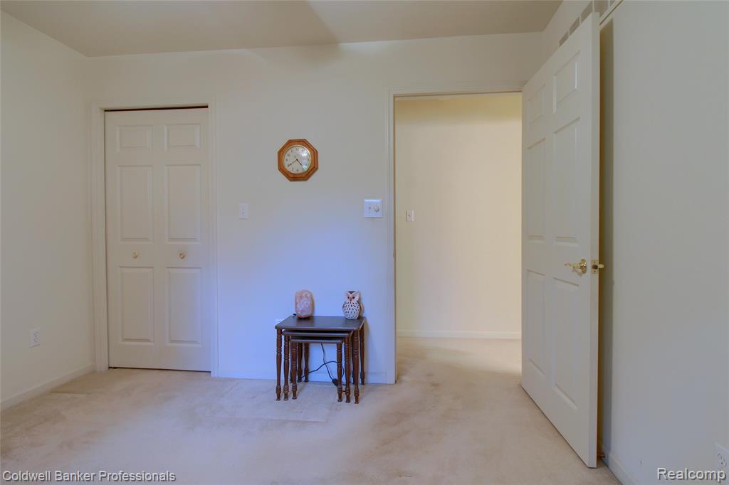 4717 Scots Way Property Photo 24
