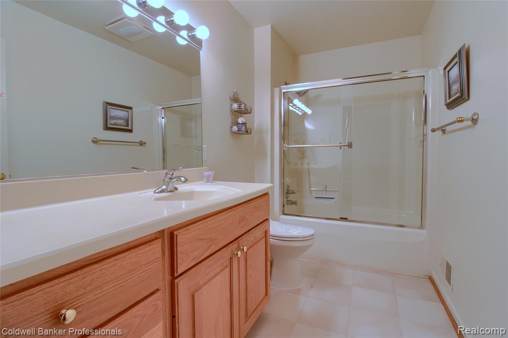 4717 Scots Way Property Photo 25