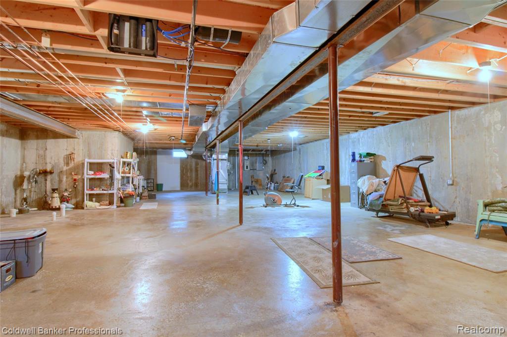 4717 Scots Way Property Photo 28