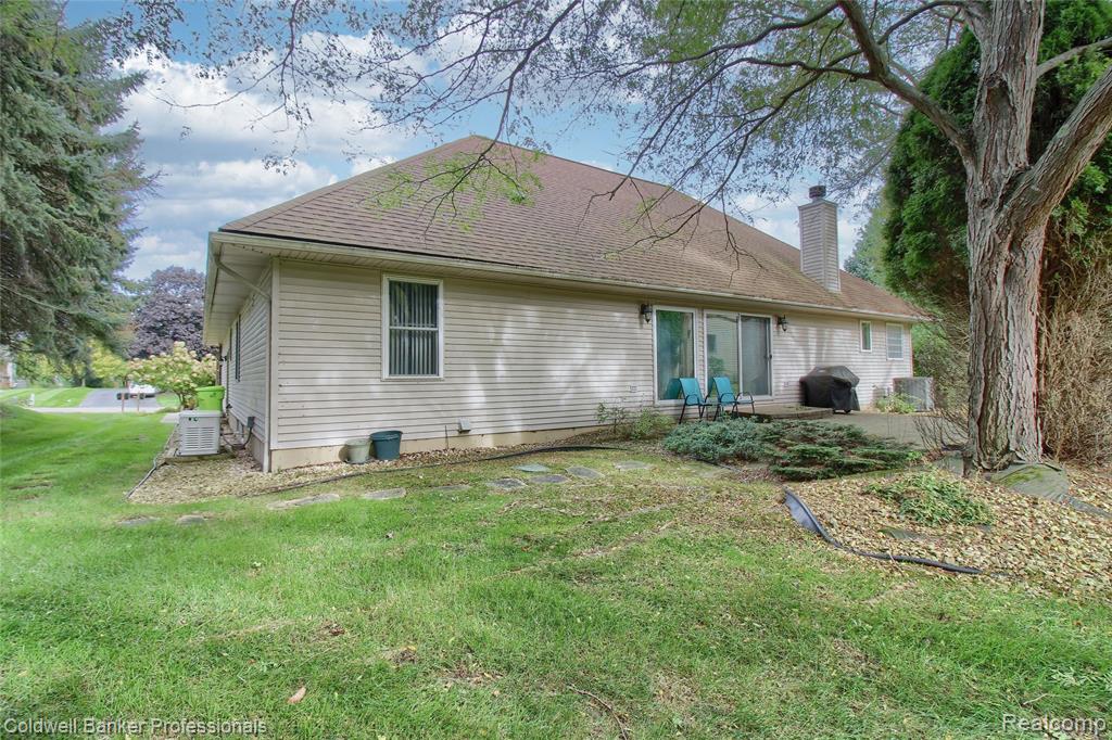 4717 Scots Way Property Photo 31