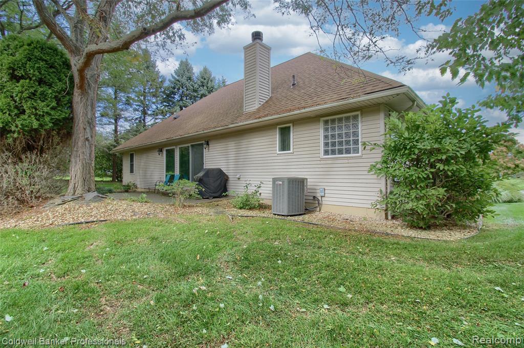 4717 Scots Way Property Photo 33