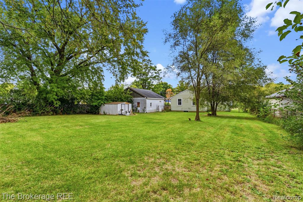 5071 Rose Lane Property Photo 6