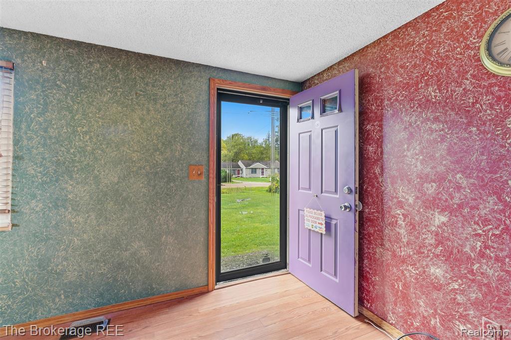 5071 Rose Lane Property Photo 9