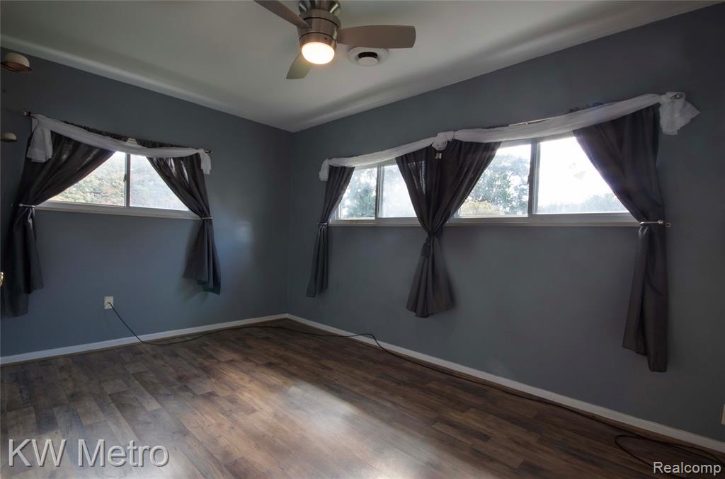 25405 Miracle Drive Property Photo 9