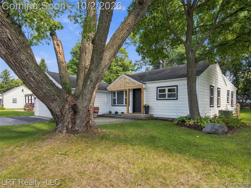 725 S 3rd Street Property Photo 2