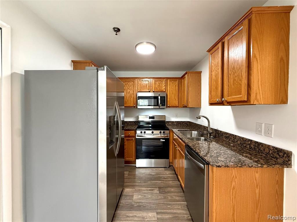 23407 Grayson Drive Property Photo 12