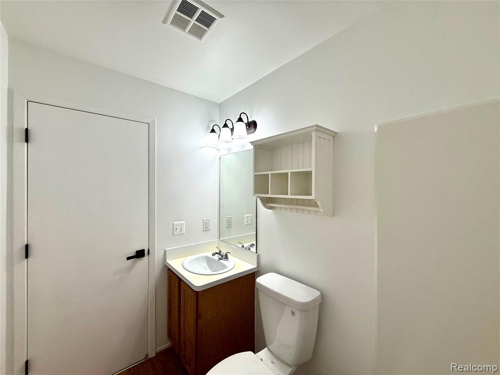 23407 Grayson Drive Property Photo 20