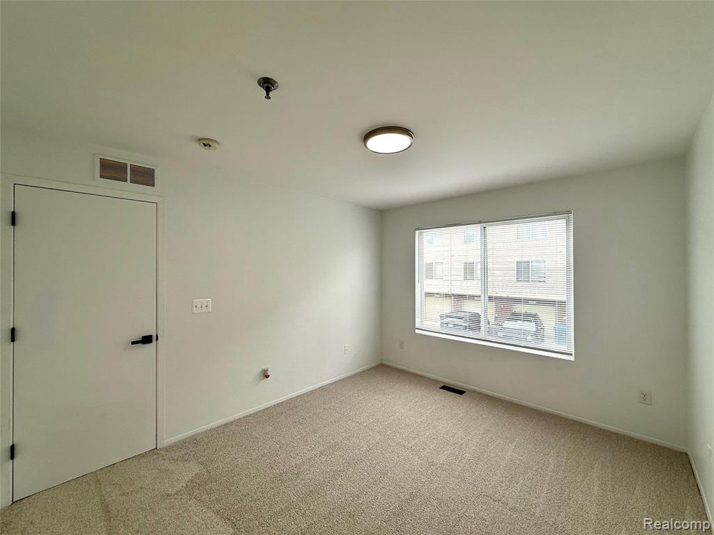 23407 Grayson Drive Property Photo 23