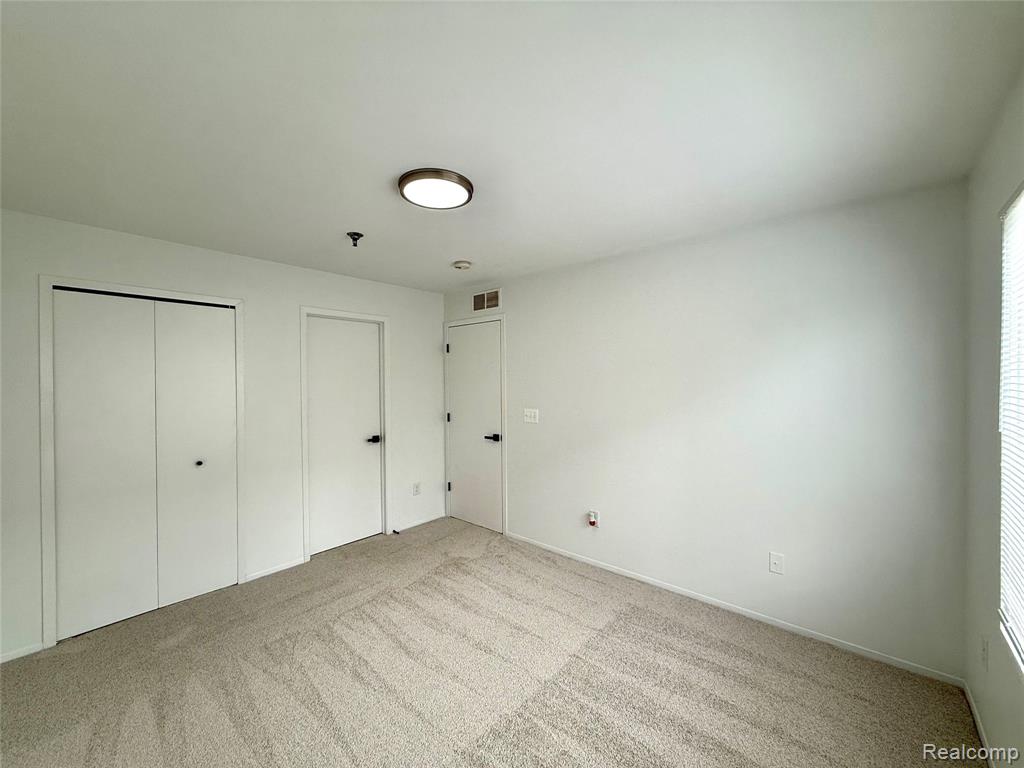 23407 Grayson Drive Property Photo 24