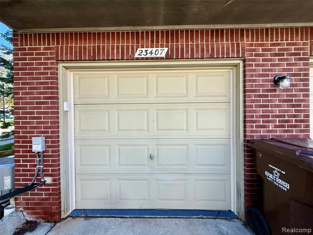 23407 Grayson Drive Property Photo 37