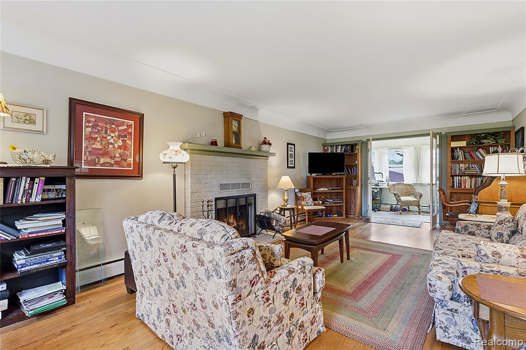 4925 S Huron River Drive Property Photo 4