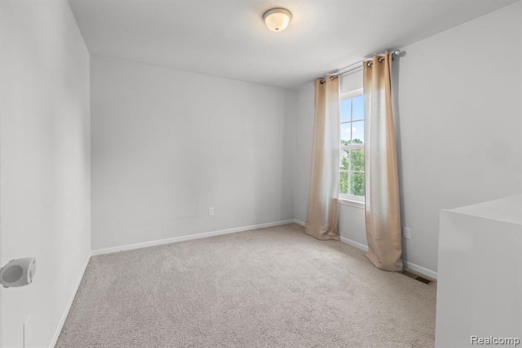 19430 Granger Drive Property Photo 16
