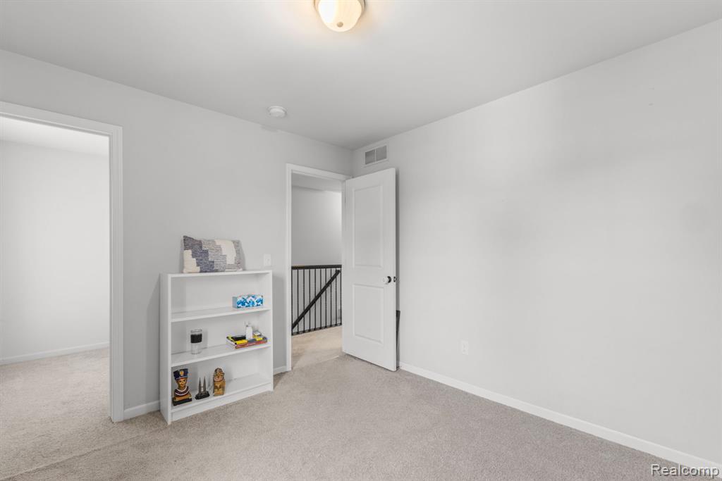 19430 Granger Drive Property Photo 17