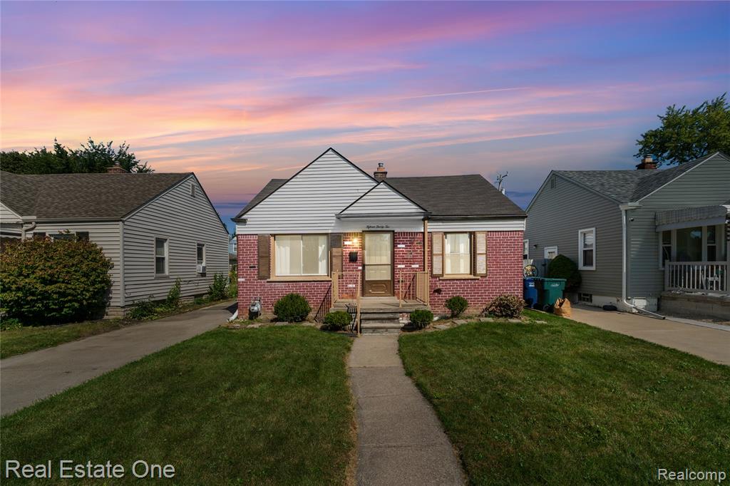 1532 Mclain Avenue Property Photo 2