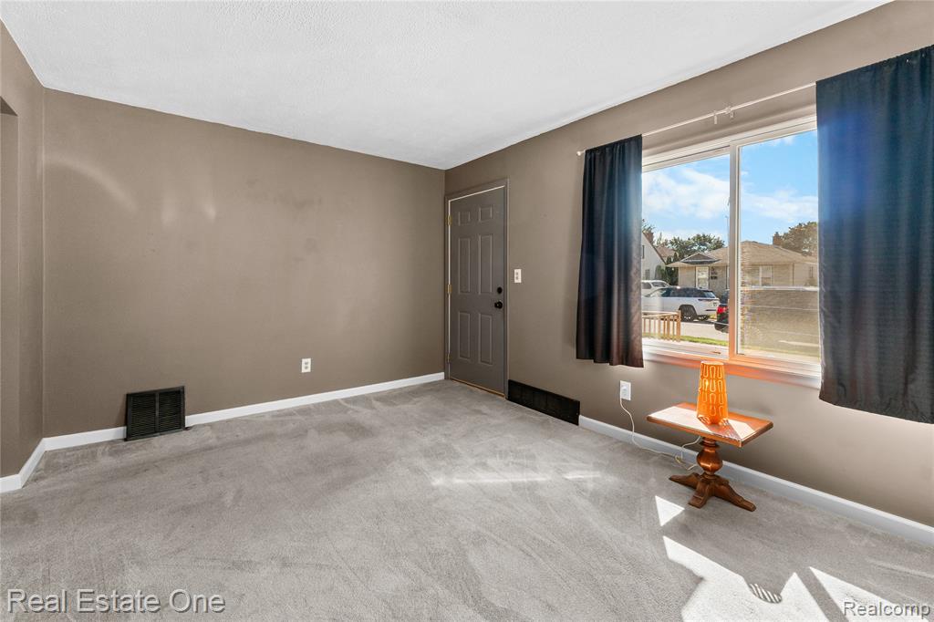 1532 Mclain Avenue Property Photo 5