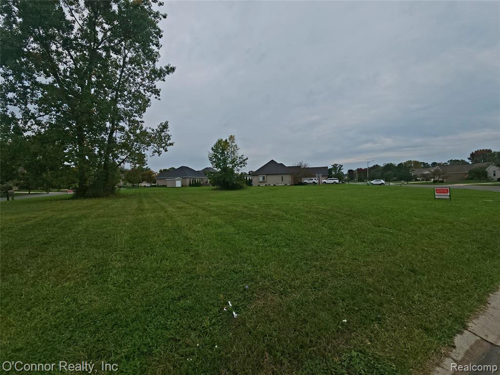 260 CAPITOL Drive Property Photo 1