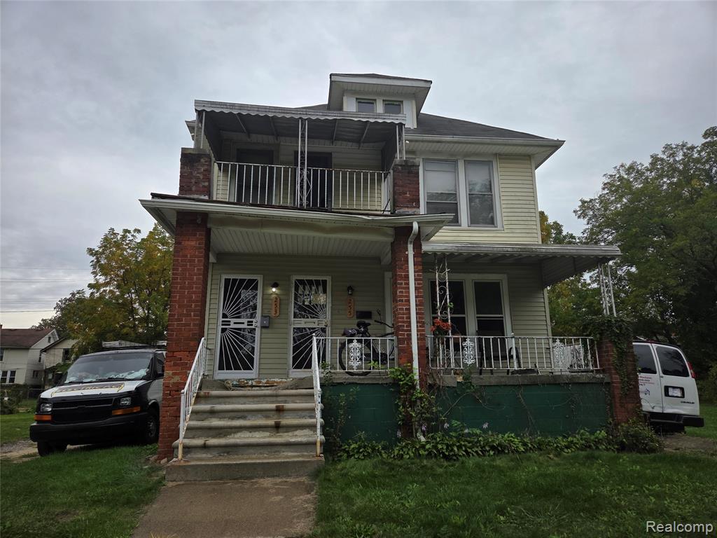 253 Grove Street Property Photo 1