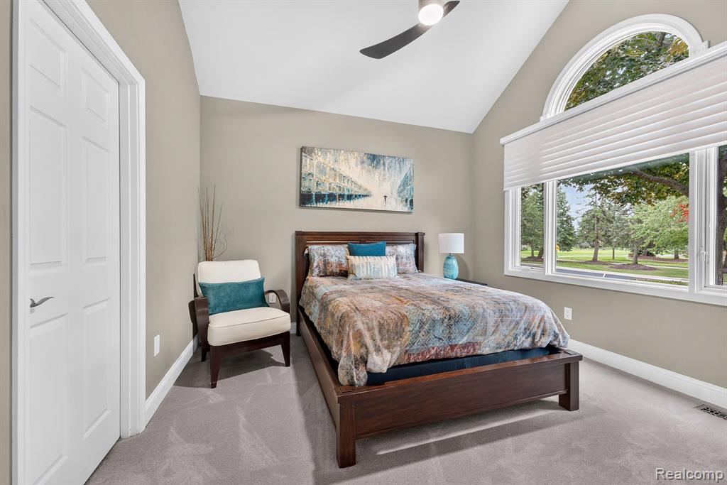 45536 Glengarry Boulevard Property Photo 6