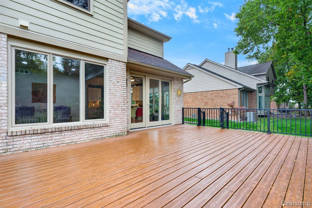 45536 Glengarry Boulevard Property Photo 38