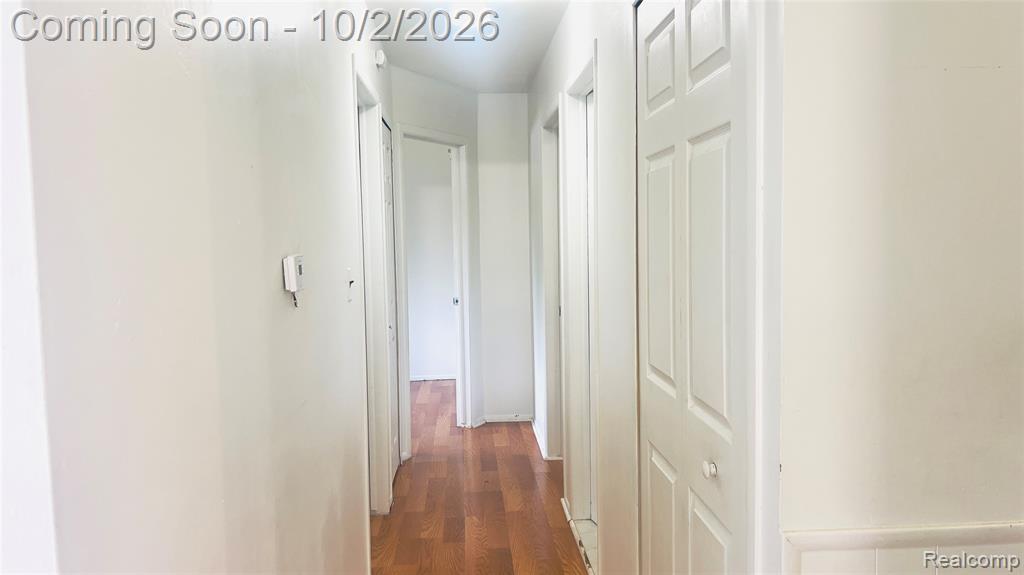 4224 Garrick Avenue Property Photo 9