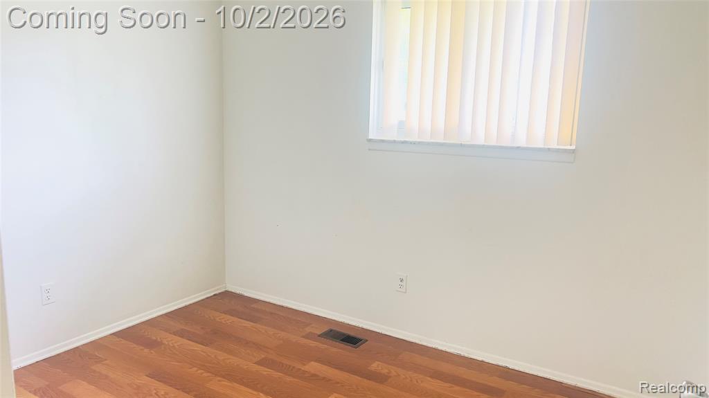 4224 Garrick Avenue Property Photo 10