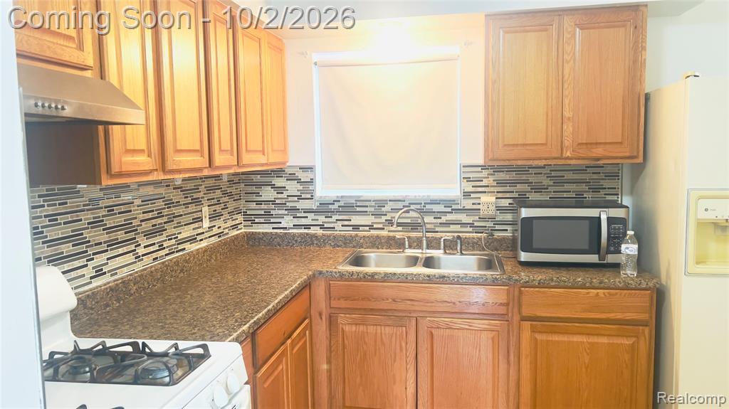 4224 Garrick Avenue Property Photo 19