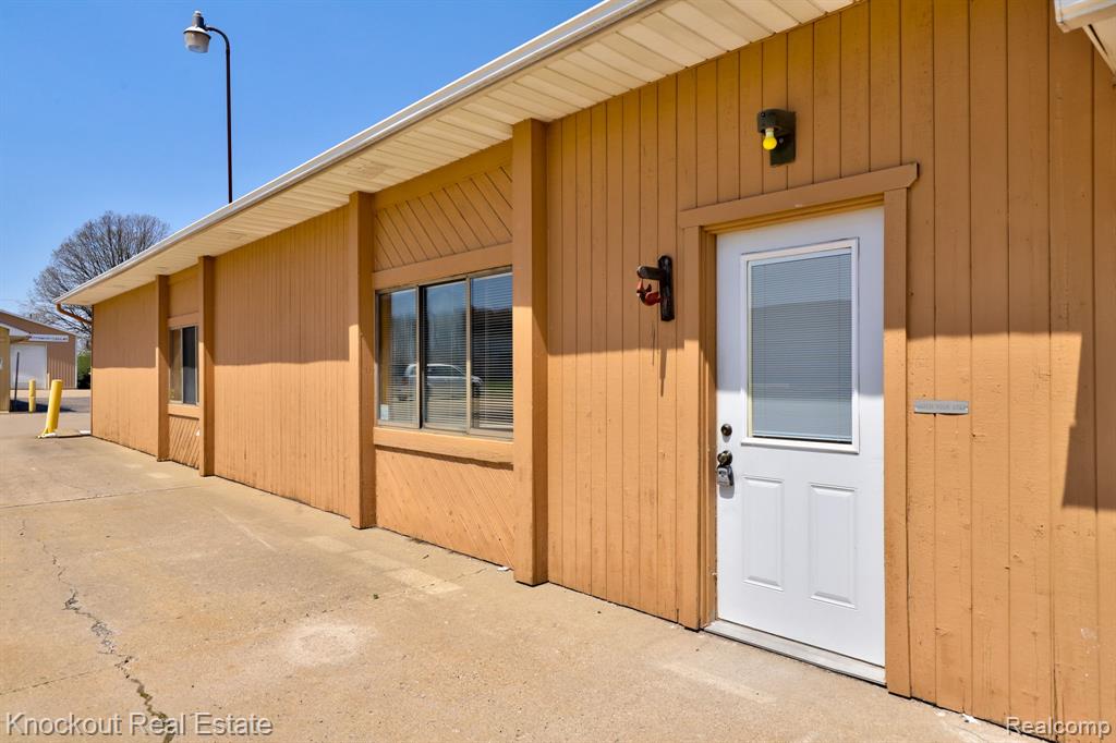 3212 S Dye Road Property Photo 8