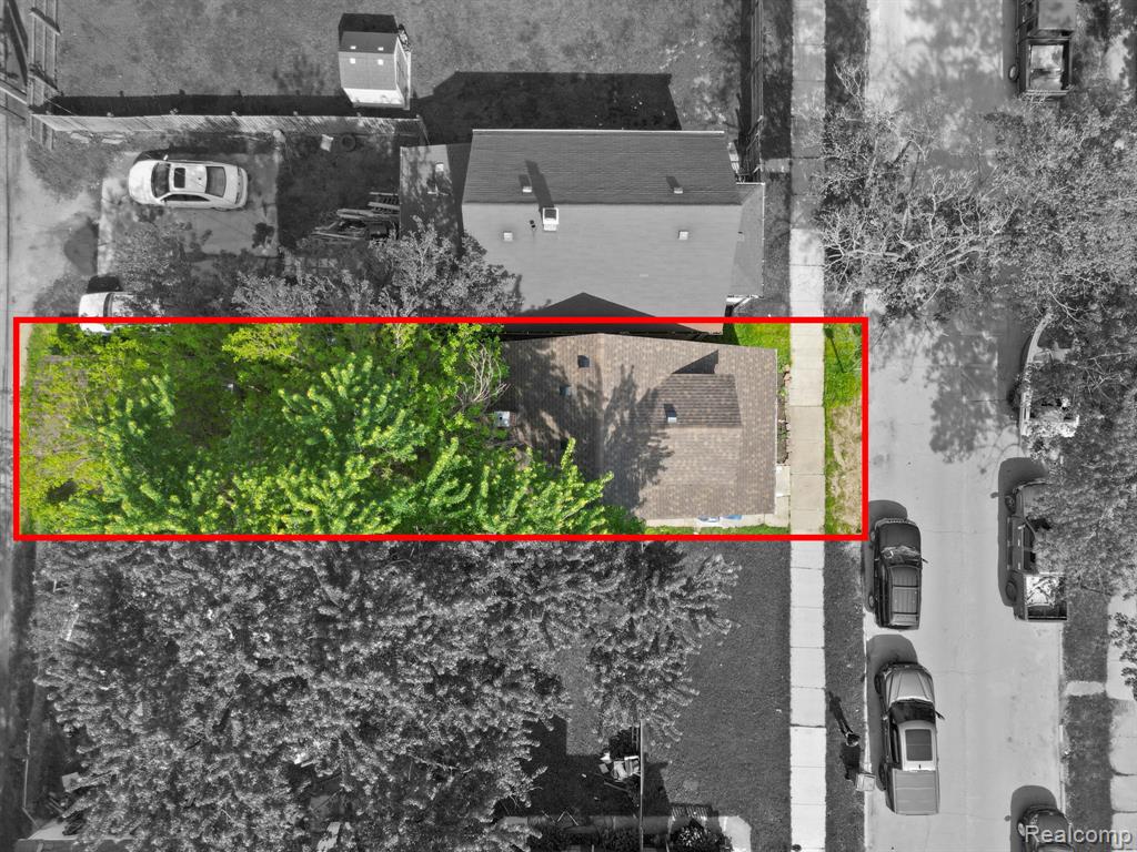 74 Pine Street Property Photo 24