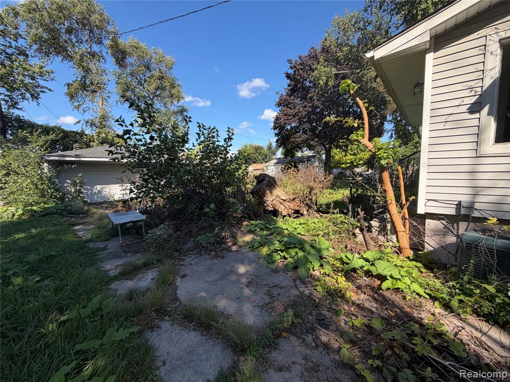 7001 Anthony Street Property Photo 3