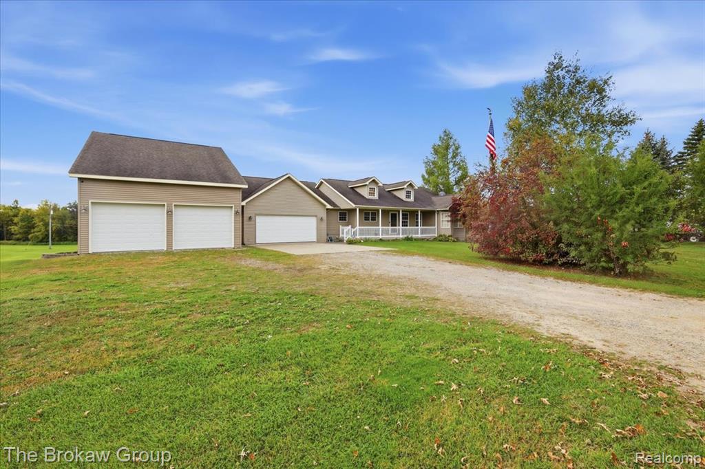 1253 Peppermill Road Property Photo 4