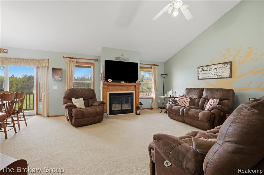 1253 Peppermill Road Property Photo 12