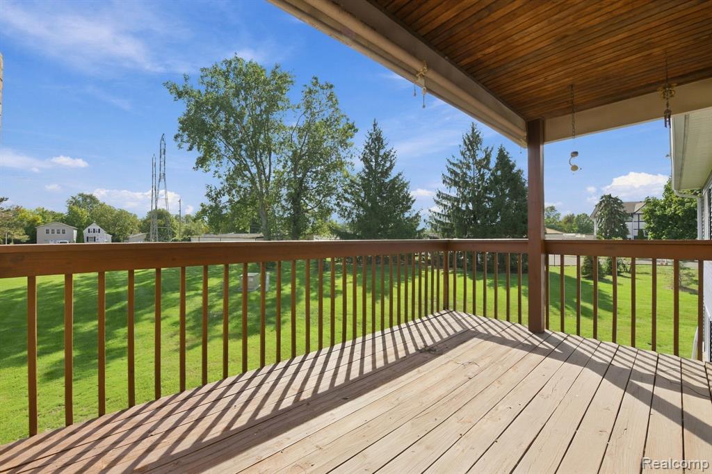 1385 Harbour Boulevard Property Photo 17
