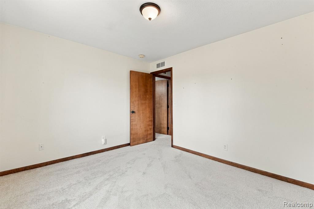 1385 Harbour Boulevard Property Photo 20