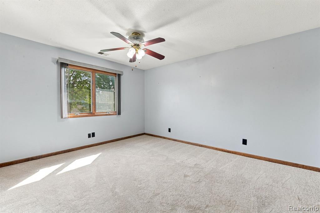 1385 Harbour Boulevard Property Photo 23
