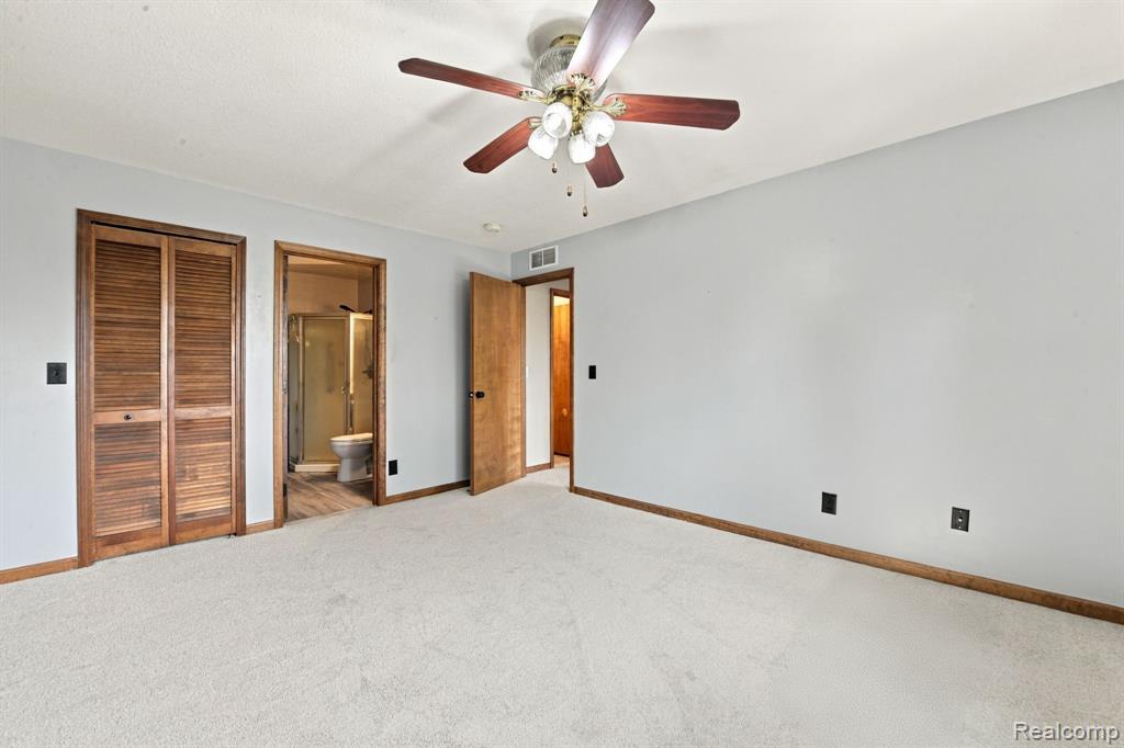 1385 Harbour Boulevard Property Photo 24