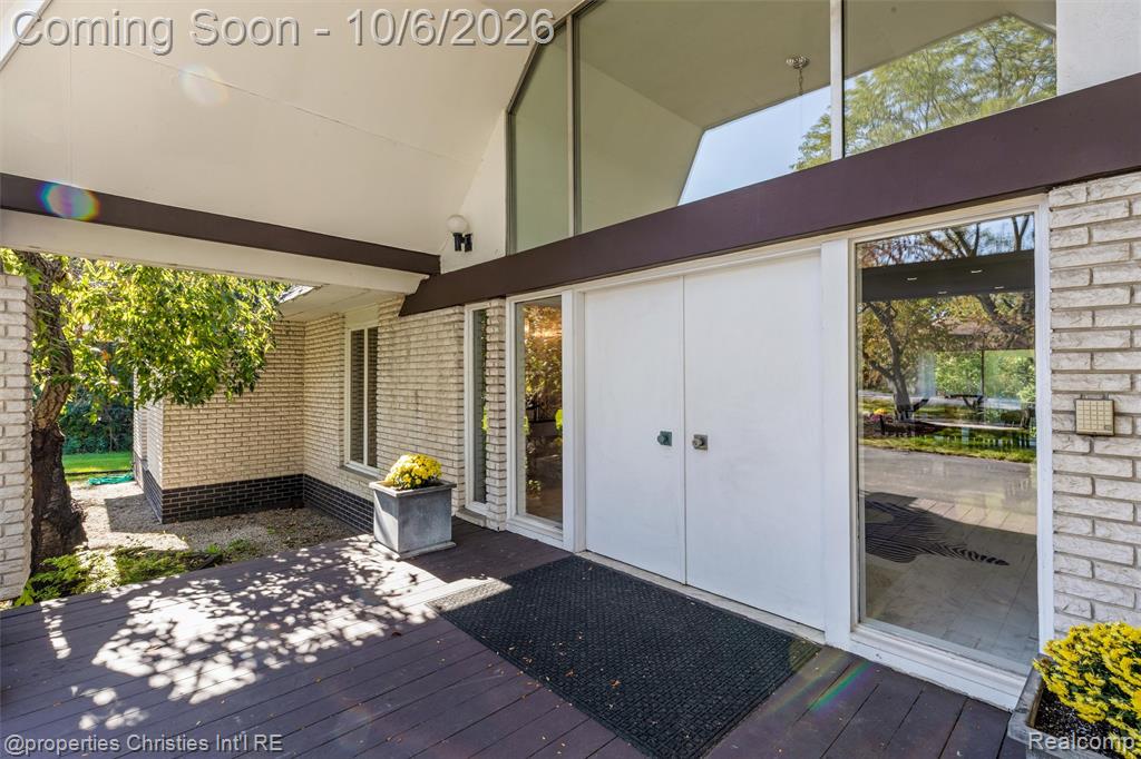 23249 Morningside Street Property Photo 3
