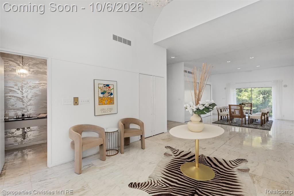 23249 Morningside Street Property Photo 5
