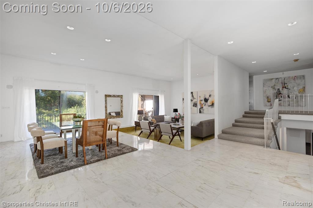 23249 Morningside Street Property Photo 6