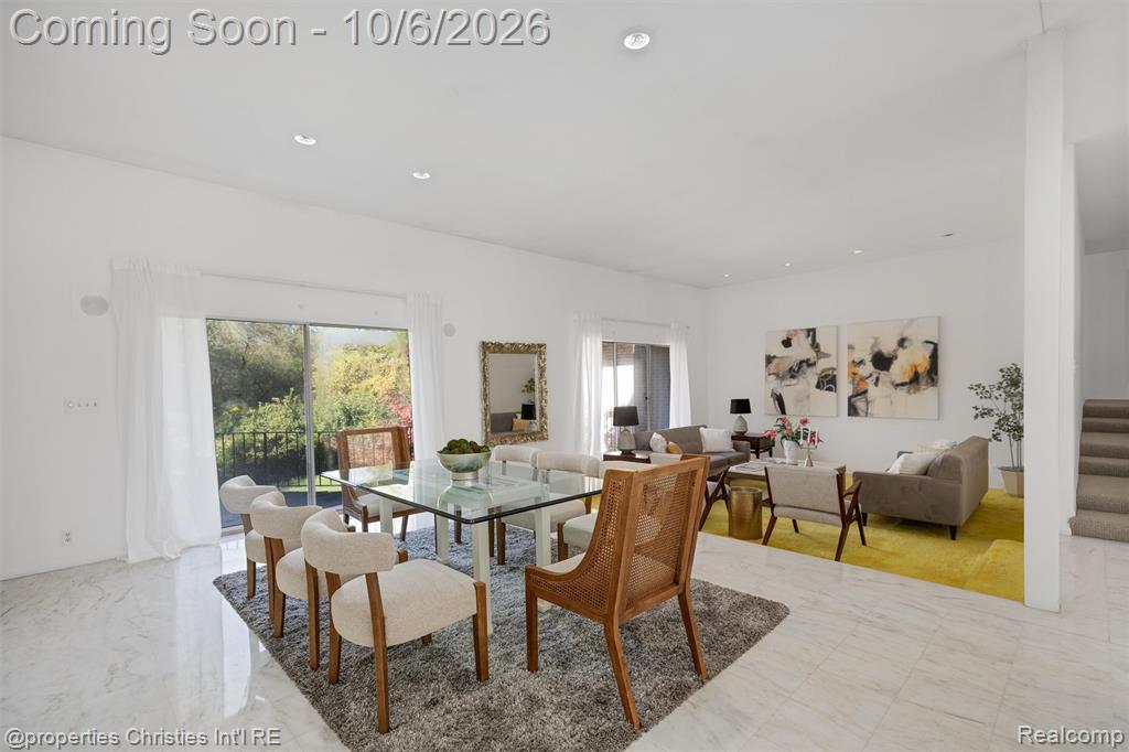 23249 Morningside Street Property Photo 7