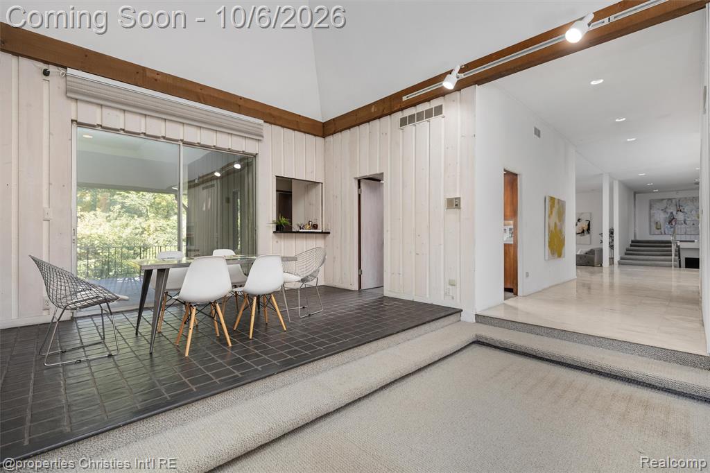 23249 Morningside Street Property Photo 17