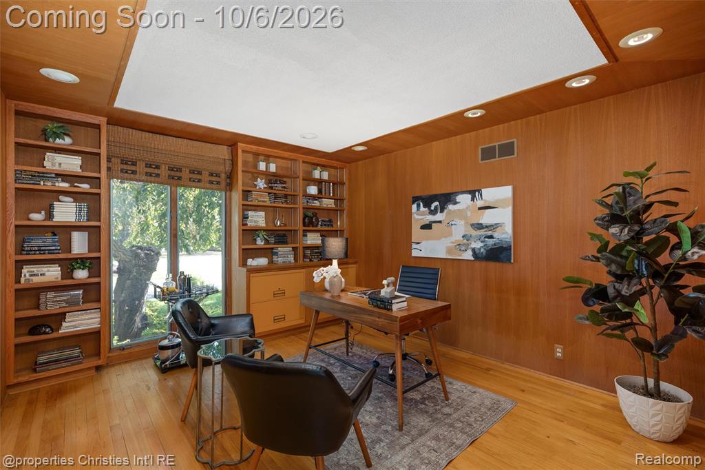 23249 Morningside Street Property Photo 25